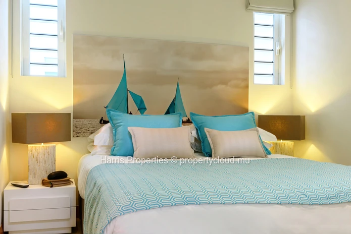 Stunning modern 1st floor apartment for rent in a beachfront residence, Cap Malheureux