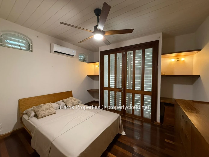 Beautiful single-story villa for rent in Bain Boeuf