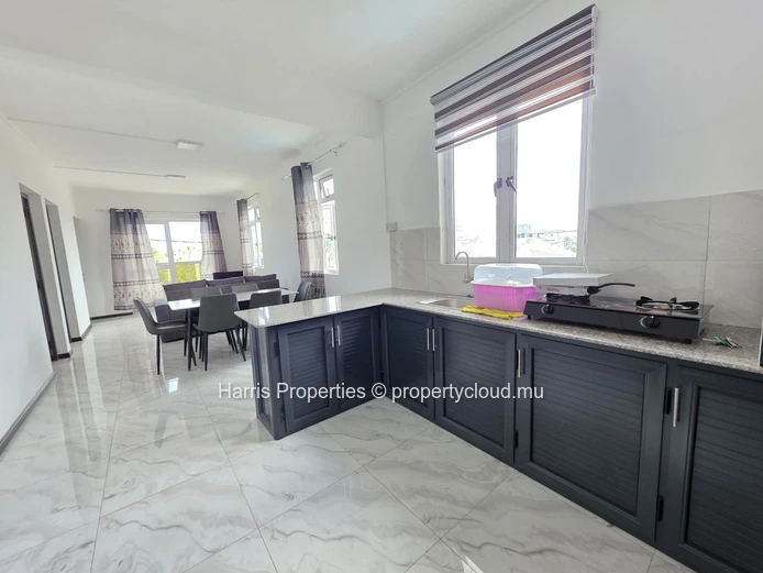 Elegant 3-Bedroom Apartment for Rent in Pereybère