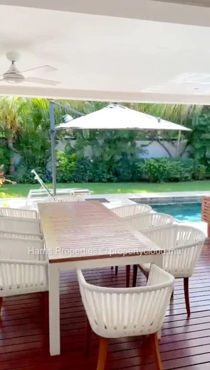 For sale modern villa in Grand Baie (Sole Mandate)