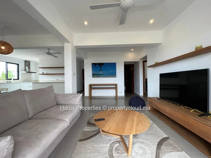 Charming second-floor apartment for sale in Pereybere