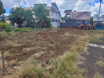 Commercial Land