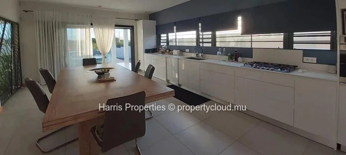 Modern villa for sale in Grand Baie