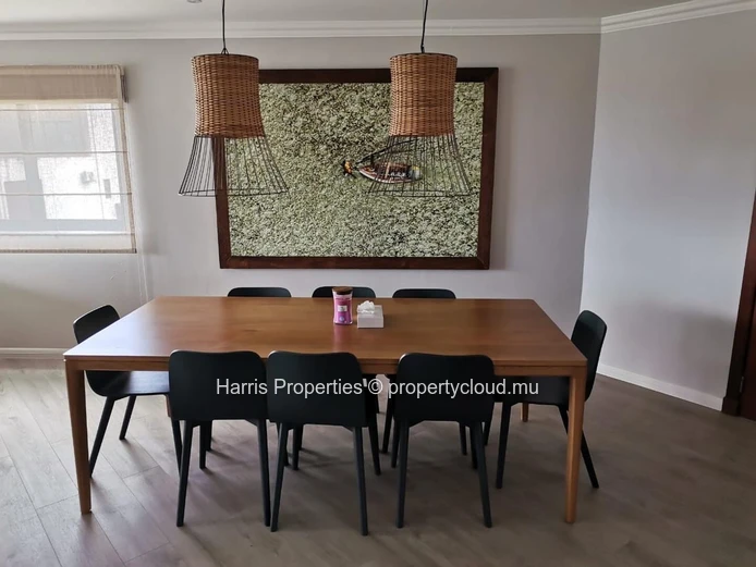 Magnifique appartement pieds dans l'eau à vendre à Flic en Flac (Mandat exclusif)