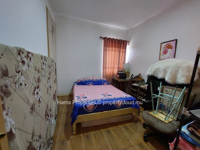 First floor furnished apartment for rent in Vale 