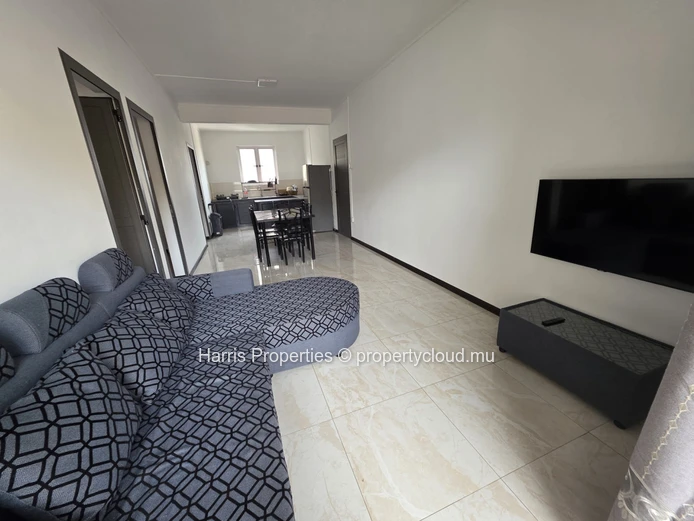 Beautiful furnished first floor apartment available for rent in Pereybere