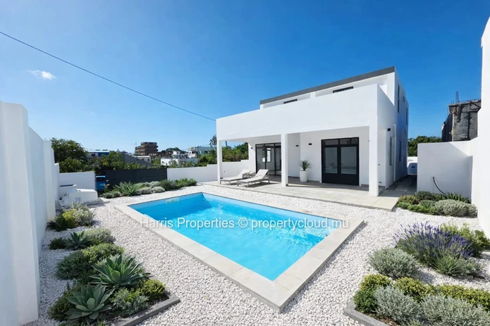 FOR SALE – New beautiful villa in Grand Gaube (Sole Mandate)