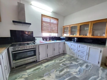 4 Bedroom Apartment
