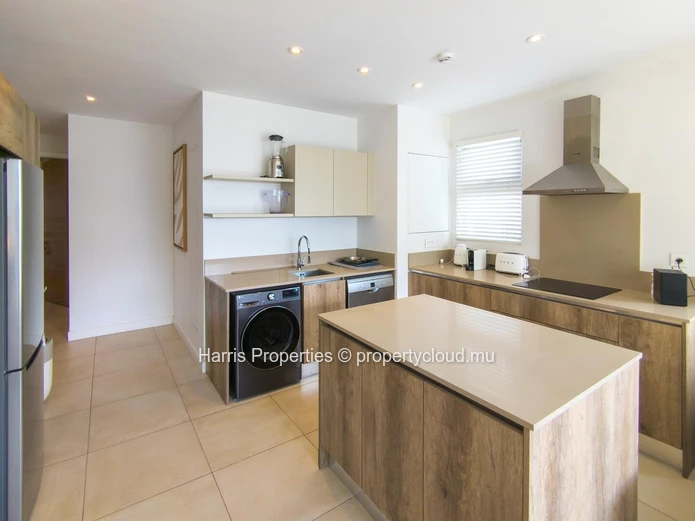 Beautiful 3 bedroom apartment fully furnished and equipped for rent in Grand Gaube (Sole Mandate)