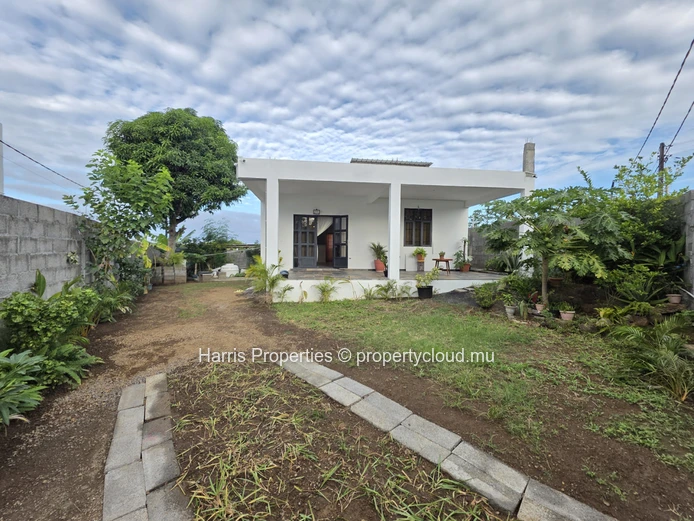 Beautiful, individual unfurnished house for rent in Grand Gaube