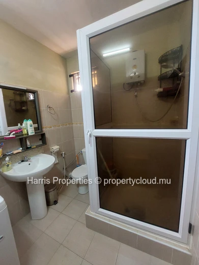 Beautiful 2nd floor apartment for rent in Pereybere