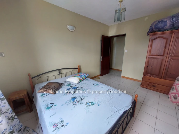Beautiful 2nd floor apartment for rent in Pereybere