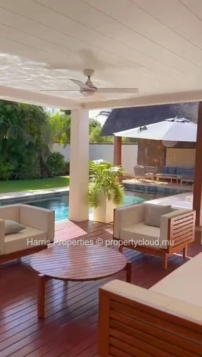 For sale modern villa in Grand Baie (Sole Mandate)
