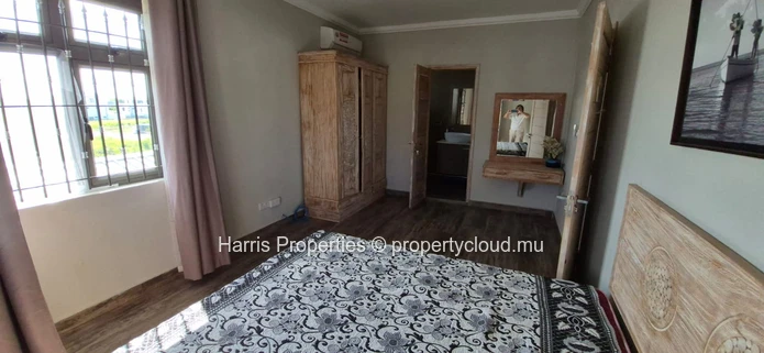 Beautiful individual villa for rent in Mon Choisy 