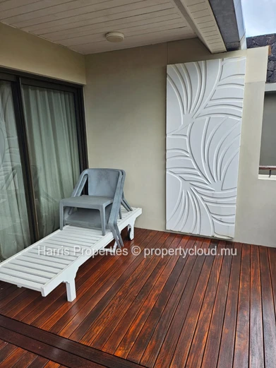High-end RES penthouse for sale in a secure residential complex in Grand Baie 