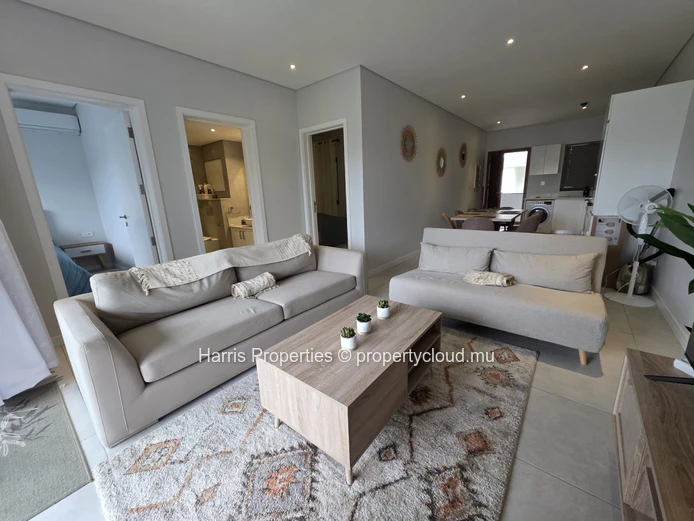 Stunning first-floor apartment for rent in a high-end residence in Pereybere