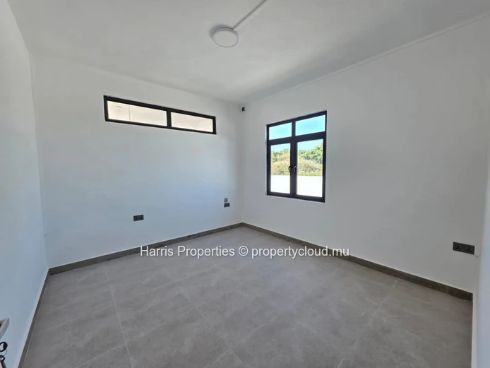 FOR SALE – New beautiful villa in Grand Gaube (Sole Mandate)
