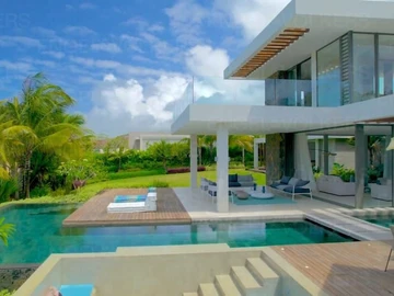 7 Bedroom Villa