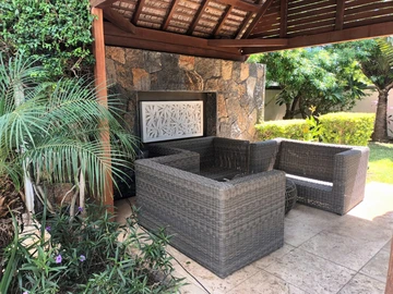 4 Bedroom Villa