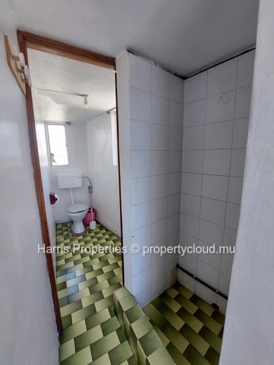 3 bedroom apartment for rent on the second floor in Cap Malheureux