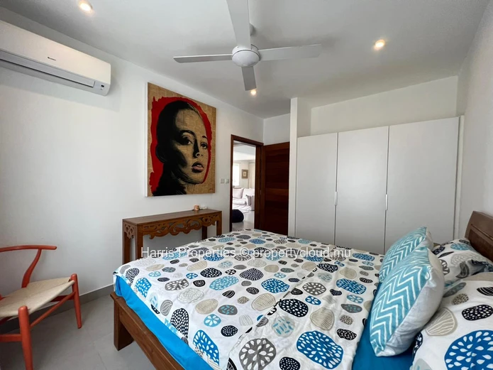 Charming second-floor apartment for sale in Pereybere