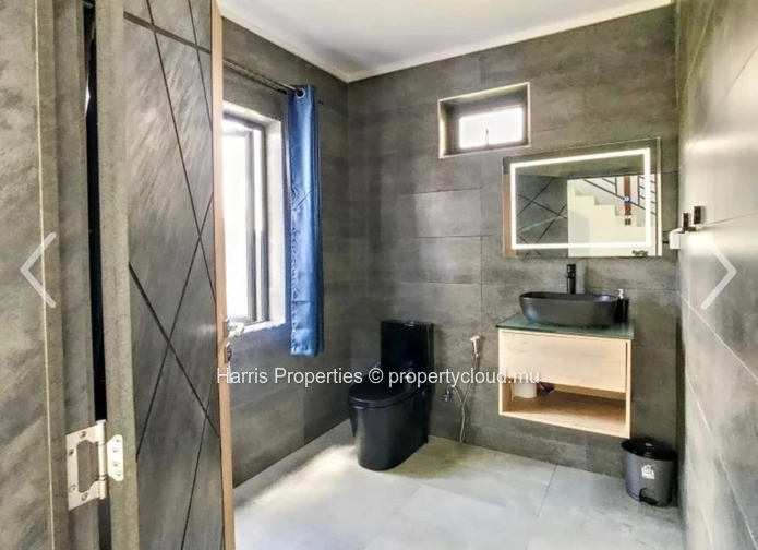 Maison spacieuse à vendre - Grand Gaube