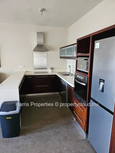 High-end RES penthouse for sale in a secure residential complex in Grand Baie 