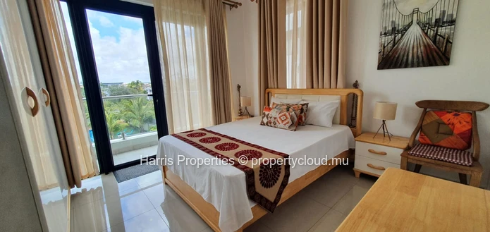 Modern & bright apartment on second floor for rent in Pereybere 