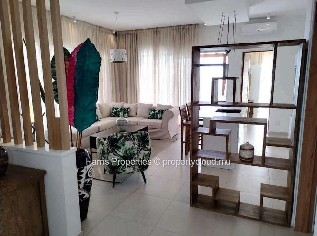 For sale beachfront PENTHOUSE in Pointe aux Piments
