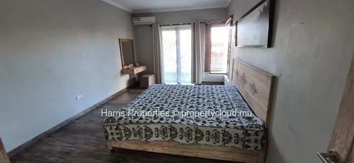 Beautiful individual villa for rent in Mon Choisy 