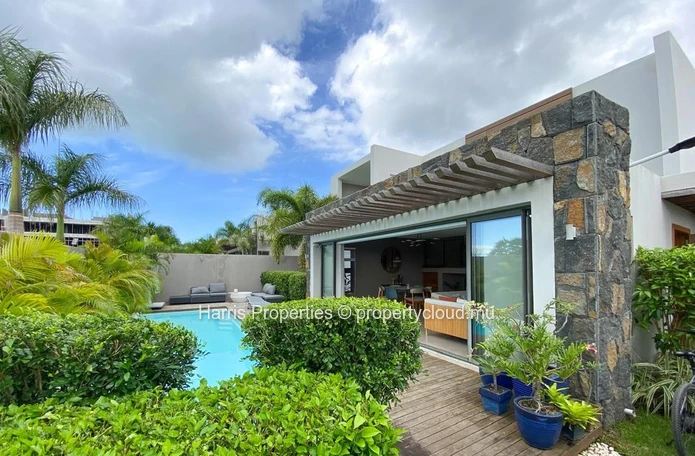 Exquisite high end villa for sale in Pereybere