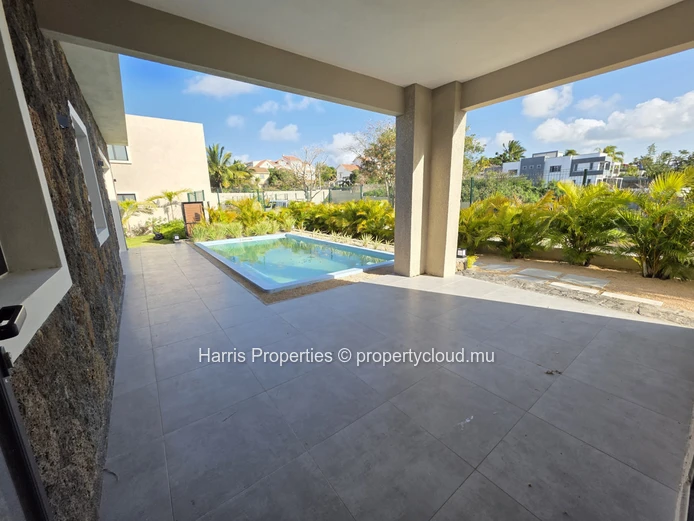 Individual villa for rent in the prestigious area of Calodyne
