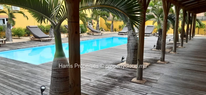 One bedroom house for rent in a complex