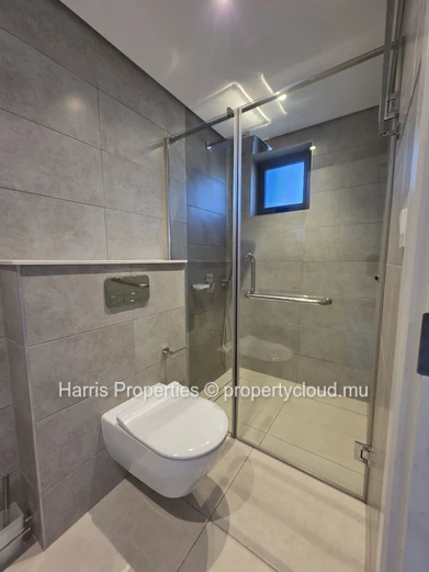 High standard G+2 apartment project with sea view located in Pointe aux Canonniers