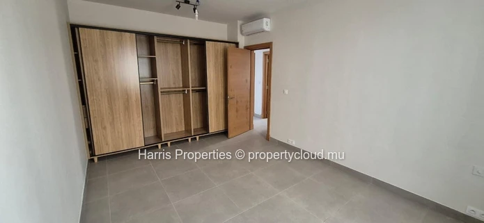 For sale apartments 300 meters from Trou aux Biches beach (Sole Mandate)