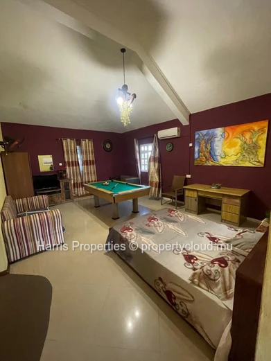 Stylish second-floor penthouse for rent in Pointe aux Piments.