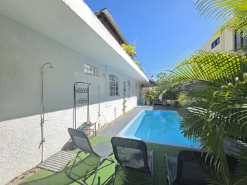 7 Bedroom Apartment