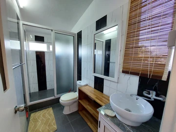 4 Bedroom Apartment