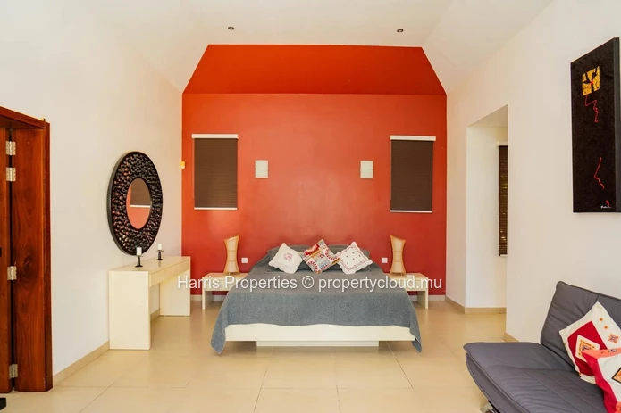 For sale 235 m2 RES villa to enjoy a perfect blend of modern luxury and comfort