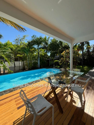 Beautiful single-story villa for rent in Bain Boeuf