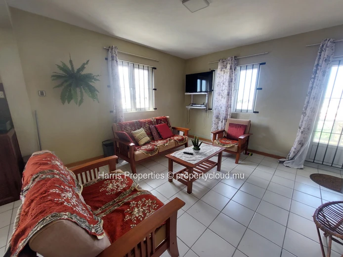 Beautiful 2nd floor apartment for rent in Pereybere