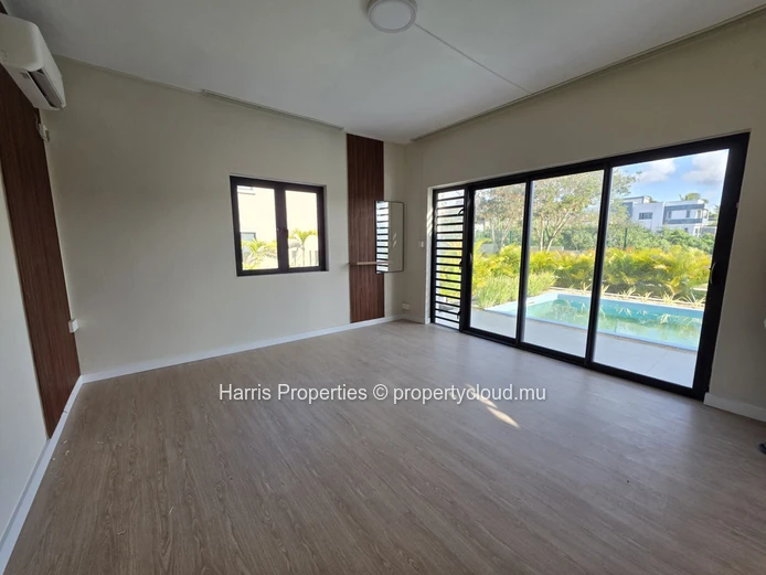 Individual villa for rent in the prestigious area of Calodyne