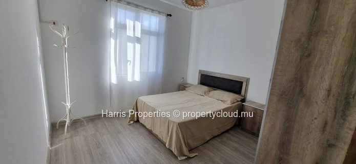 New modern duplex for rent in a secure residence with shared swimming pool in Pereybere