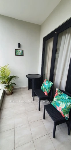 Modern & bright apartment on second floor for rent in Pereybere 
